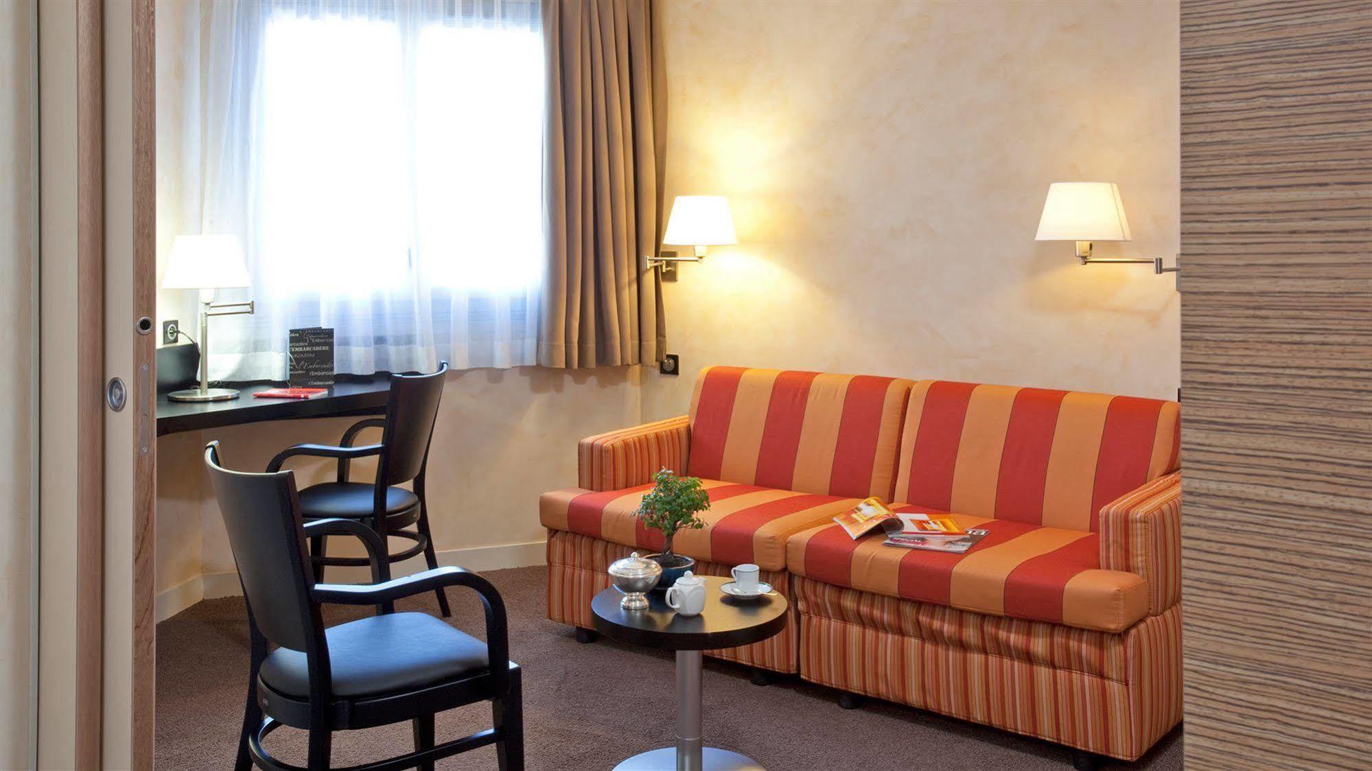 Hotel-Restaurant De L'Embarcadere Nantua Kültér fotó